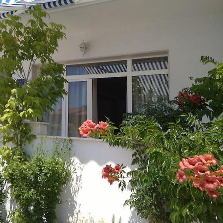 Apartmani Buba Подстрана Экстерьер фото