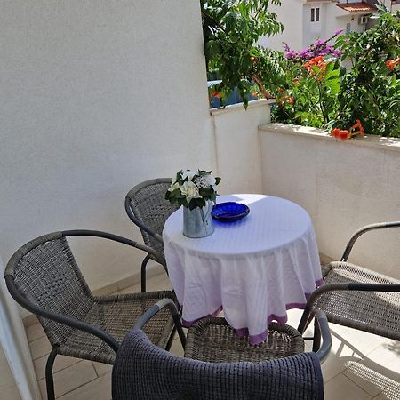 Apartmani Buba Подстрана Экстерьер фото