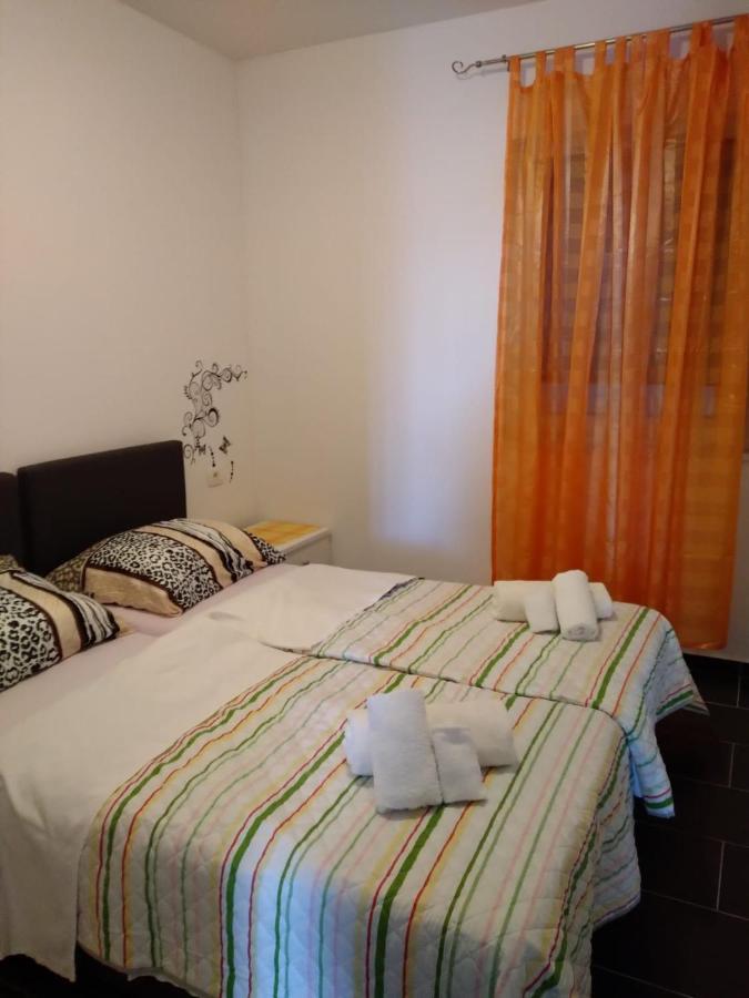 Apartmani Buba Подстрана Экстерьер фото