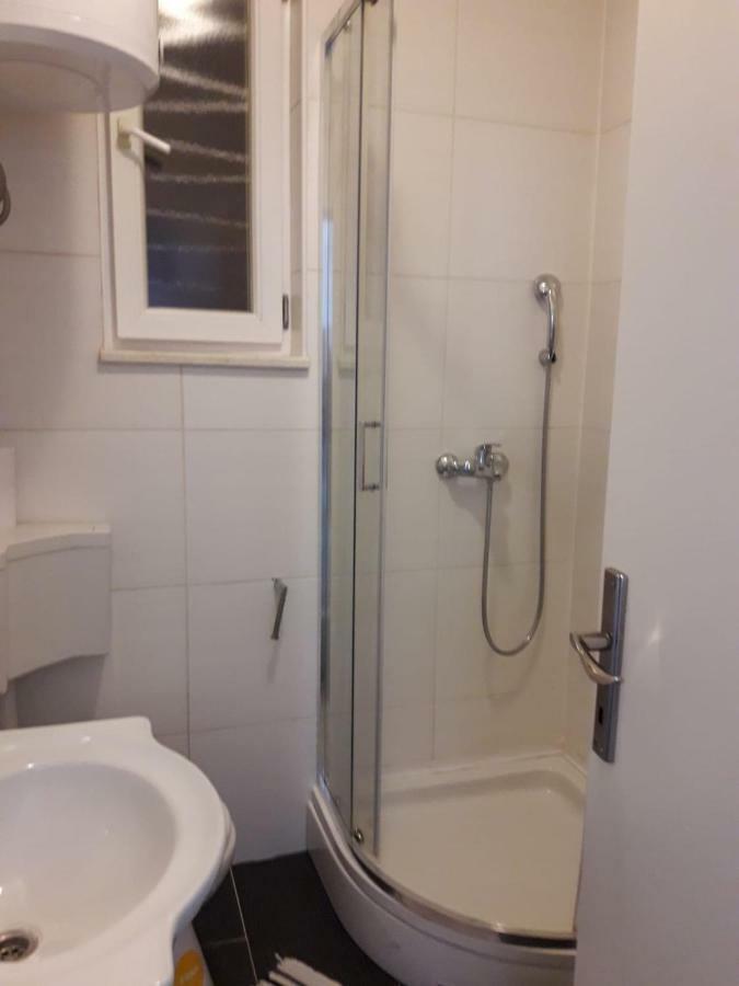 Apartmani Buba Подстрана Экстерьер фото
