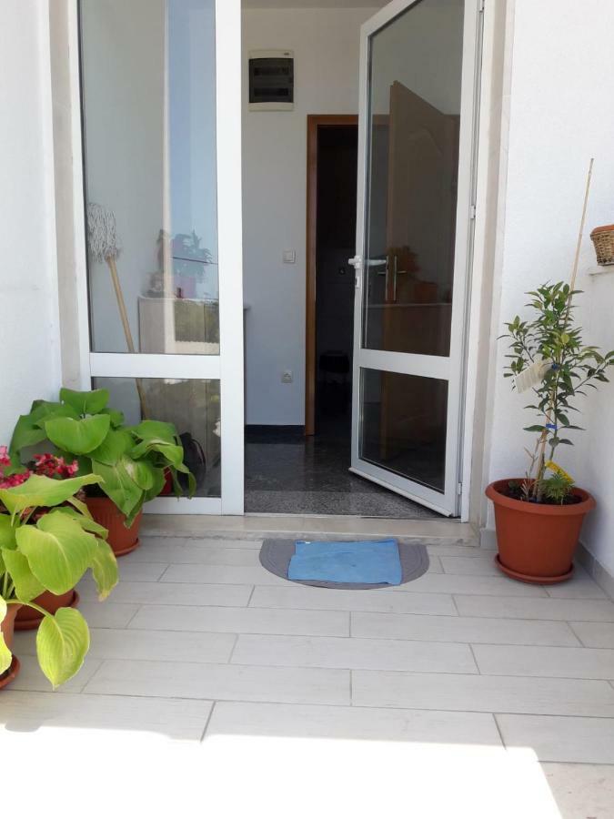 Apartmani Buba Подстрана Экстерьер фото